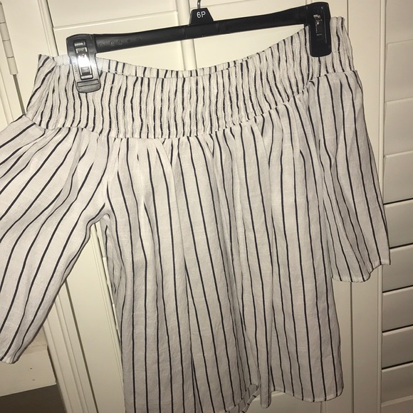 Striped Off shoulder Blouse - Picture 1 of 1